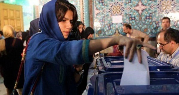 12 ألف مرشح للانتخابات التشريعية في إيران