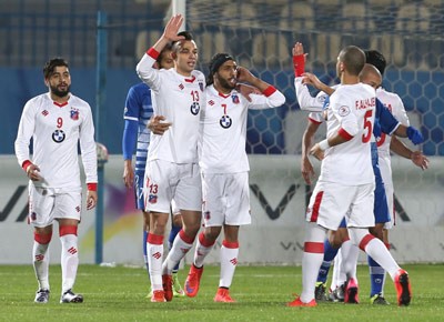 فرحة لاعبي الكويت بهدف شادي الهمامي