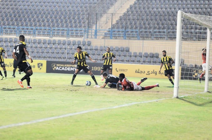 الاهلي كاد يغرق في وادي دجلة ﻿
