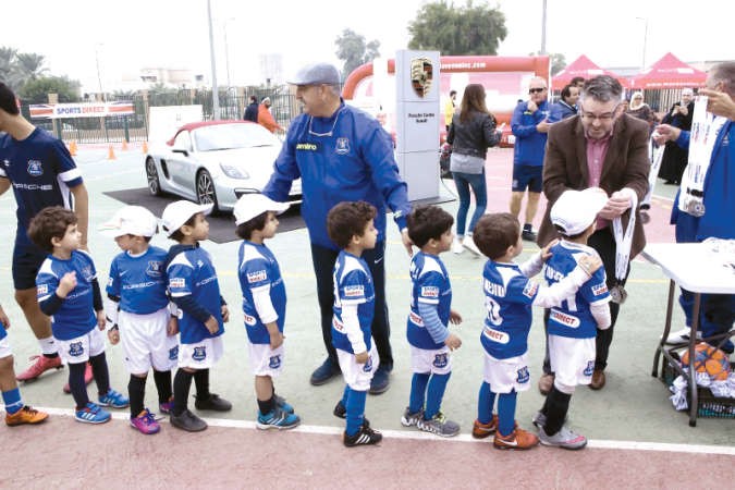 مهرجان الشتاء وكرنفال بريمير سبورت أكاديمي لكرة القدم في ملعب «بيان بارك»