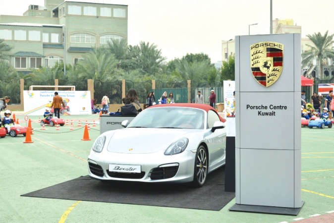 مهرجان الشتاء وكرنفال بريمير سبورت أكاديمي لكرة القدم في ملعب «بيان بارك»
