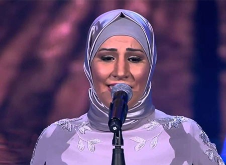 ناقدة فنية: نداء شرارة لا تستحق لقب the voice.. وشيرين أهانت المتسابقات