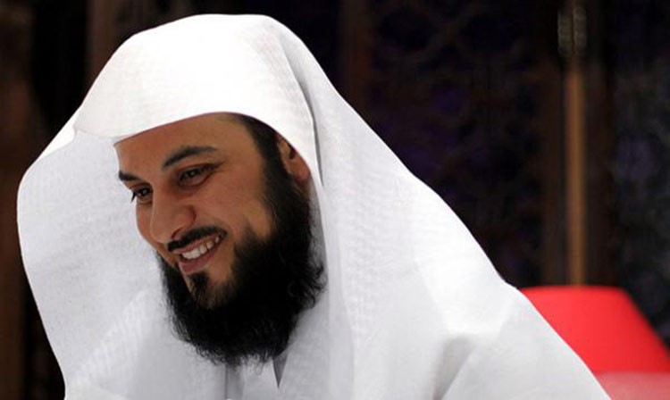 بالفيديو.. العريفي يتجول بسيارة في الصين ليؤكد على حرمة الاحتفال بالميلاد ورأس السنة