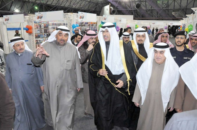 الشيخ فواز الخالد وحسين الشاهين وجولة داخل المعرض المصاحباحمد علي﻿