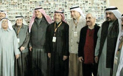 الشيخ سلمان الحمود ويوسف مصطفى والشيخ صباح فهد الناصر في جناح الكويت بموقع المتاحف التراثية﻿