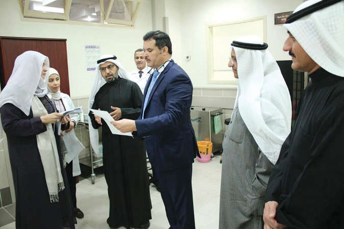دجمال الحربي ودنبيل الحنيف ودعبدالله زمان ودمحمد العجمي ودحنان المسلم خلال الجولة التفقدية﻿