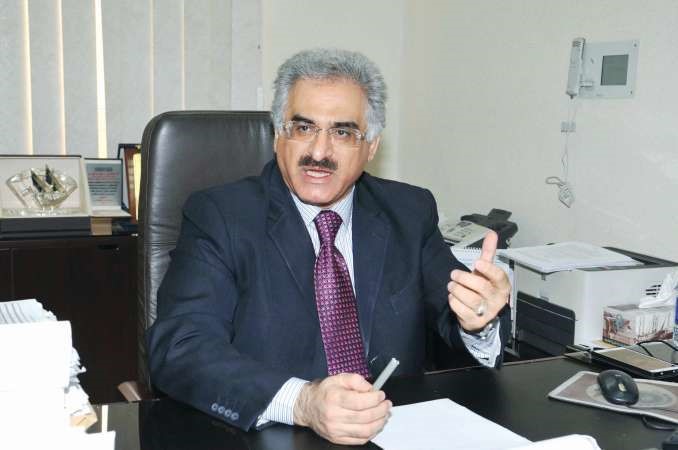 دموسى اكبر استشاري امراض القلب
﻿