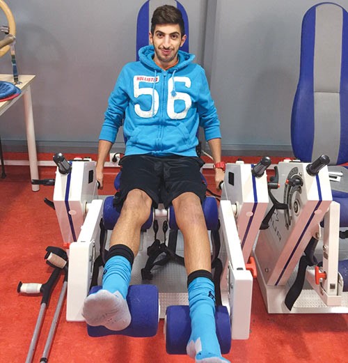 احمد الزنكي في معهد العلاج الطبيعي ببرشلونة
