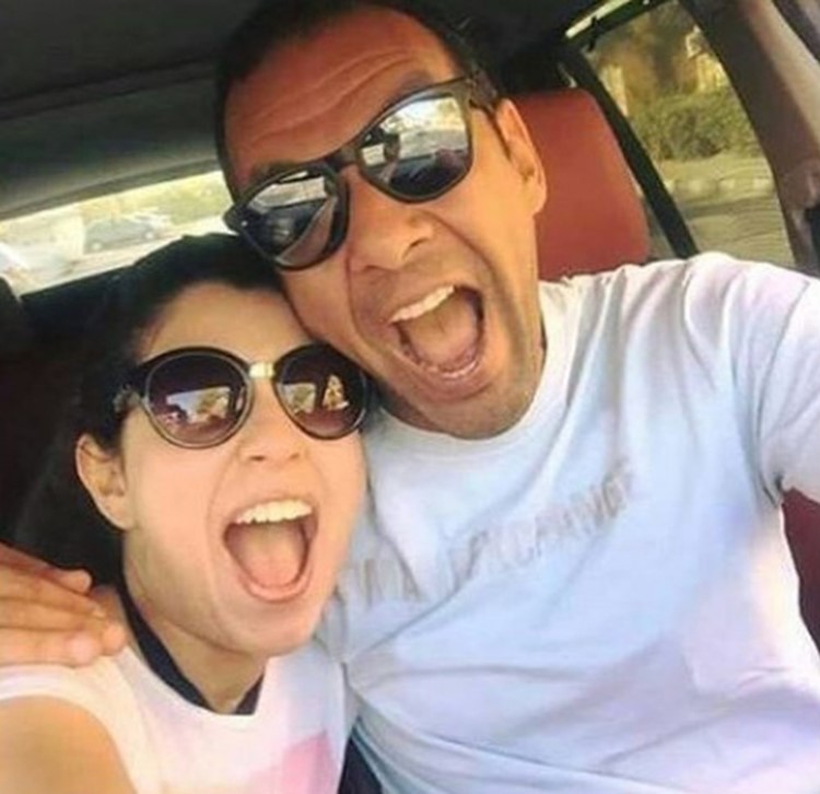 آيتن عامر تتحدى الجميع وتنشر سيلفي مع زوجها من أميركا