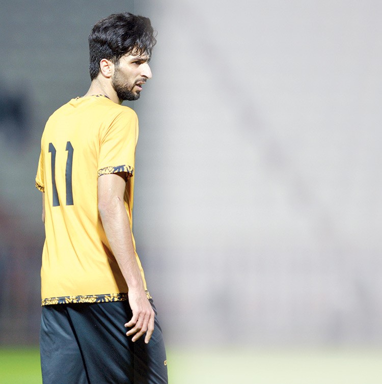 الأهلي السعودي يتراجع عن ضم الأنصاري