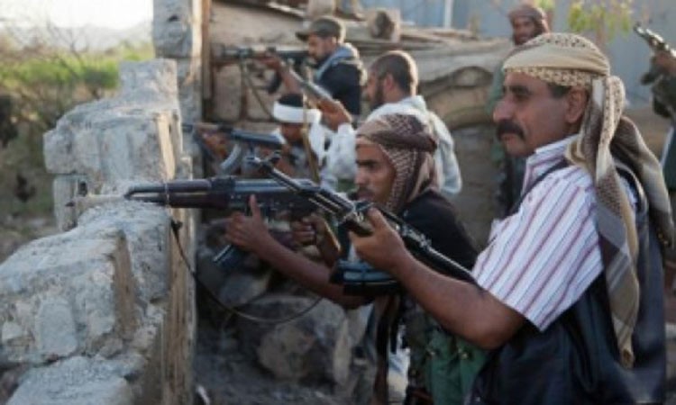 الجيش اليمني يؤمن الملاحة الدولية بالبحر الأحمر بعد سيطرته على ميناء ميدي