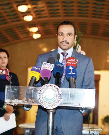 الغانم متحدثا عقب اللقاء