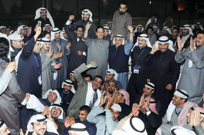اعضاء قائمة المحامي يحتفلون بالفوز بـ 5 مقاعد من اعضاء مجلس الادارة محمد خلوصي