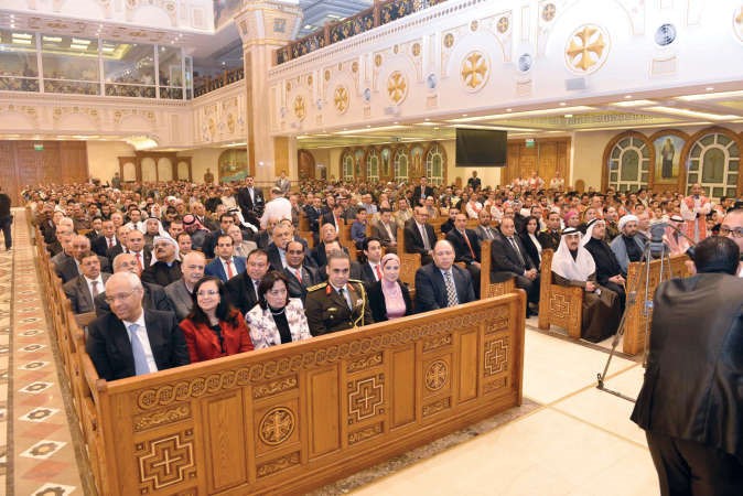 السفير المصري ياسر عاطف وعقيلته والقنصل العام هويدا عبدالرحمن والعميد حاتم عاشور وعقيلته خلال مشاركتهم في الاحتفال	شانافاس قاسم﻿