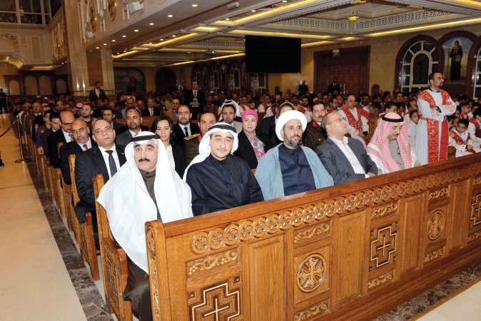 يوسف مصطفى وجانب من الحضور ﻿