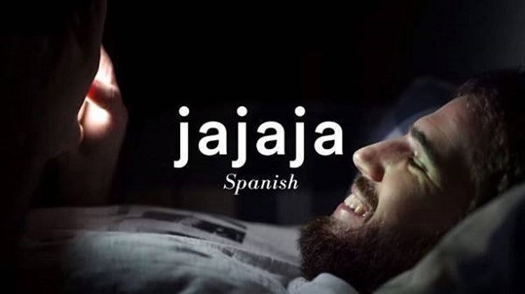 بالصور.. العرب يضحكون "ههههه" عبر مواقع التواصل.. تعرف على ضحك بقية شعوب العالم