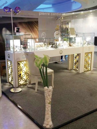 «روائع جنيف» تطلق تشكيلة ساعات وإكسسوارات PIERRE CARDIN 2016