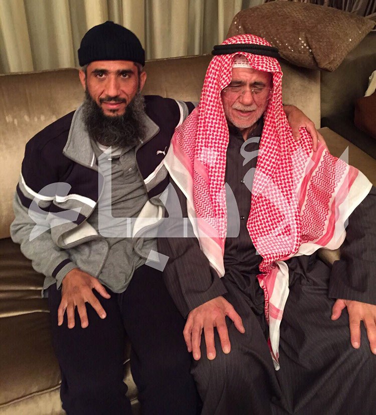 فايز الكندري مع والده