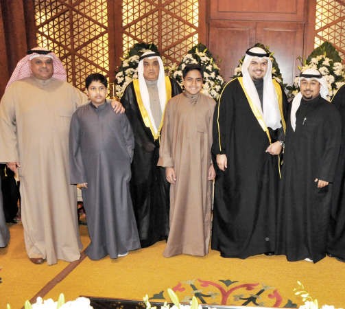 سليمان البعيجان ومساعد القضيبي وولداه يباركون