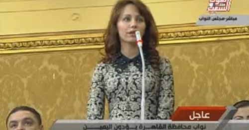 أصغر نائبة تثير مواقع التواصل