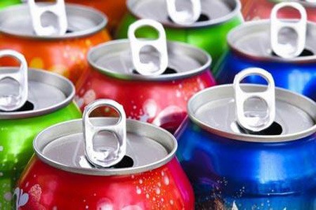 مجلس التعاون يتفق على فرض ضريبة على المشروبات الغازية ومشروبات الطاقة بنسبة تصل لـ100%