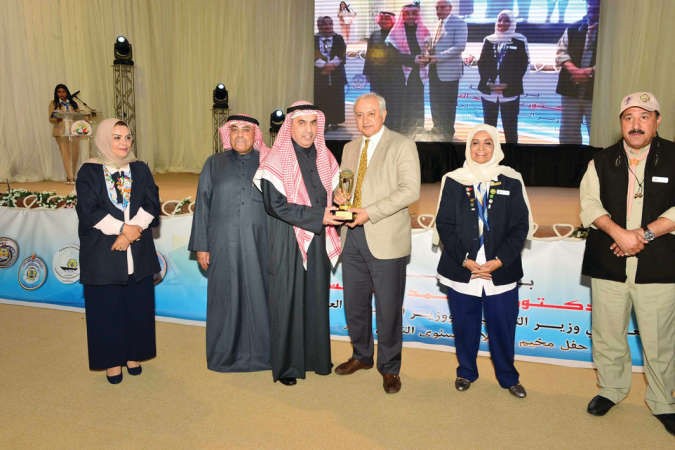  وتكريم للدكتور عبدالله الطريجي ﻿