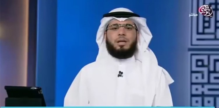 بالفيديو.. متصلة لـ"داعية" اماراتي: كل ما افكر بأحد يموت! شاهد ردة فعله