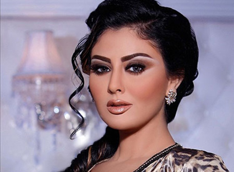بالفيديو.. مريم حسين تبكي وتتوسل لسارق حقيبة والدتها