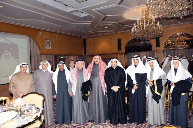 يعقوب الصانع والمستشار فيصل المرشد والمستشار ضرار العسعوسي والمستشار محمد بن ناجي وعدد من رجال القضاء الكويتي	 انور الكندري﻿