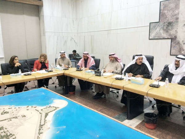 احمد الفضالة مترئسا اجتماع اللجنة