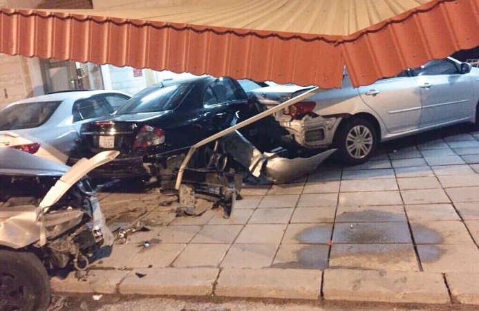 المركبة التي اتلفت 3 مركبات وموقف منزل ﻿