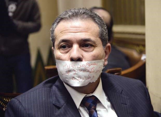 عكاشة ممنوع من الكلام بامر الحكومة داخل المجلس وخارجه