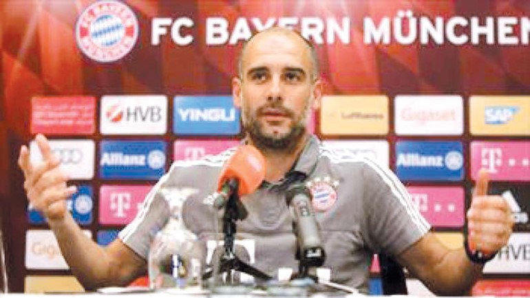 المدير الفني لنادي بايرن ميونيخ الالماني غوارديولا