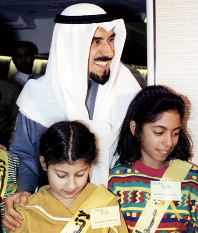 ومع ابناء الشهداء