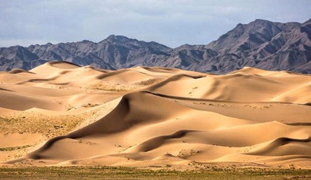 منغوليا، الواقعة في اسيا الوسطى