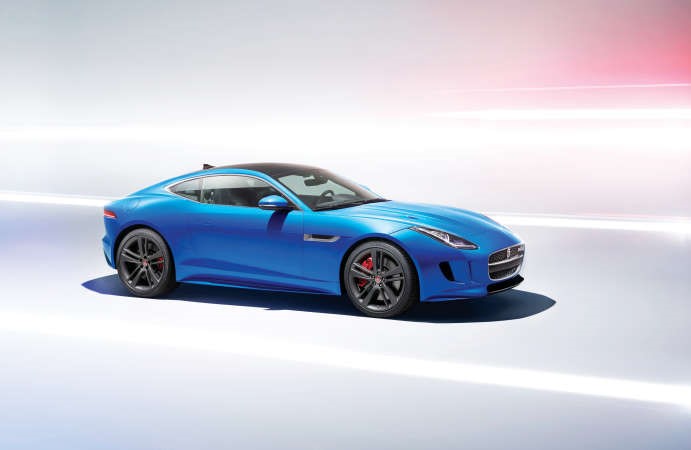 جاكوار F-TYPE تتألق بإصدار التصميم البريطاني