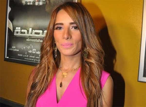 زينة ردًا على تصريحات عز بإنكار أبنائها: جاحد شيطان.. فرخة ماحصلش دجاجة!