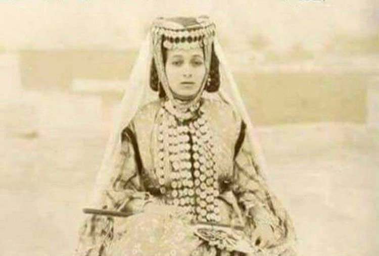 بالصور.. «العالية» المرأة التي سميت باسمها «مقبرة الزعماء»