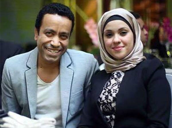 بالفيديو.. في ظهور نادر.. زوجة سامح حسين تكشف كيف أحبته