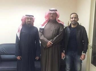رجال الجمارك في صورة جماعية بعد عملية ضبط الكمية