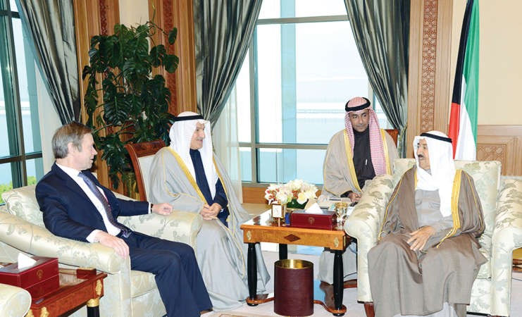صاحب السمو الامير الشيخ صباح الاحمد مستقبلا عمدة لندن﻿