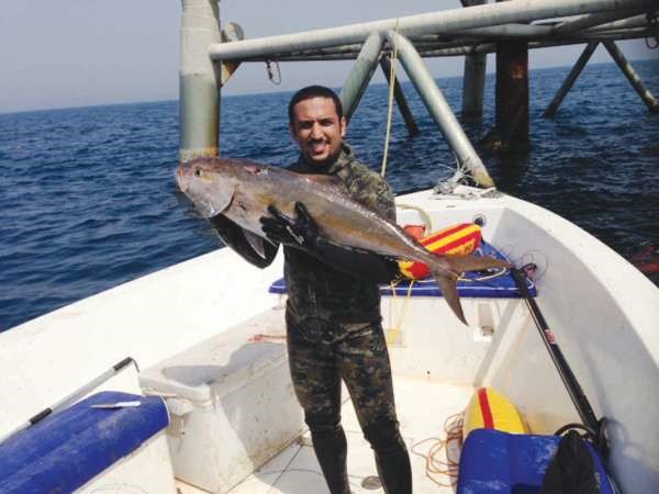المشوَّح: السبيطي غرامي.. بالأسياف والچنعد عشقي حوالين الجزر