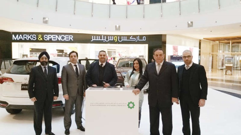 عماد ملاعب وفريق عمل ACURA