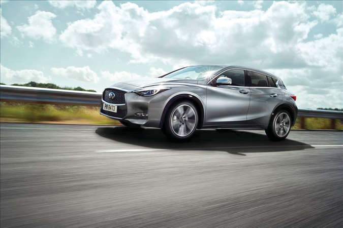 انفينيتي Q30