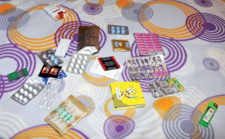 حبوب مخدرة واخرى للاجهاض ضبطت في حملة حولي والرقعي 