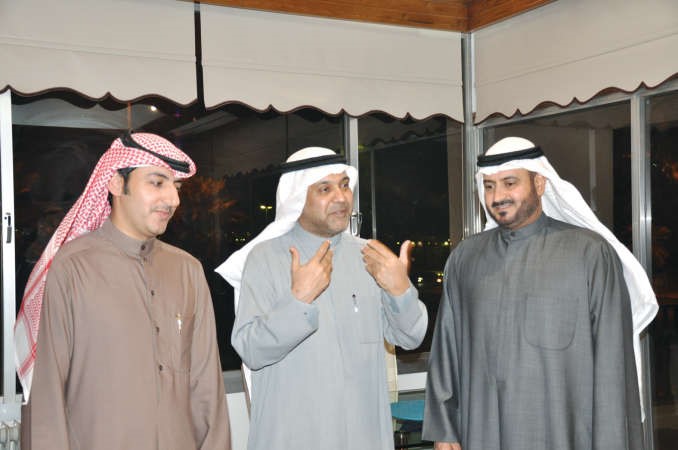 الشمري متوسطا المحيلبي ومساعد العيادة﻿