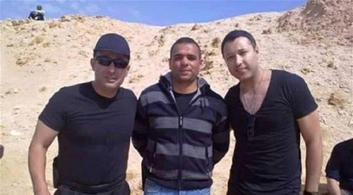 النقيب محمد نادر احد ضحايا هجوم سيناء مع الفنان احمد السقا فيس بوك
