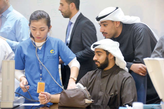 فحوصات طبية مجانية لموظفي البنك﻿