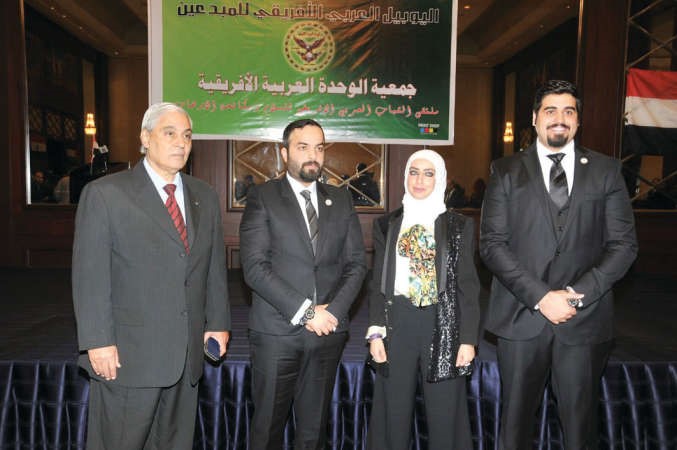 المحامي عمر الحمدان وشهد الفهد ومحمد المديرس واحد المشاركين في التكريم