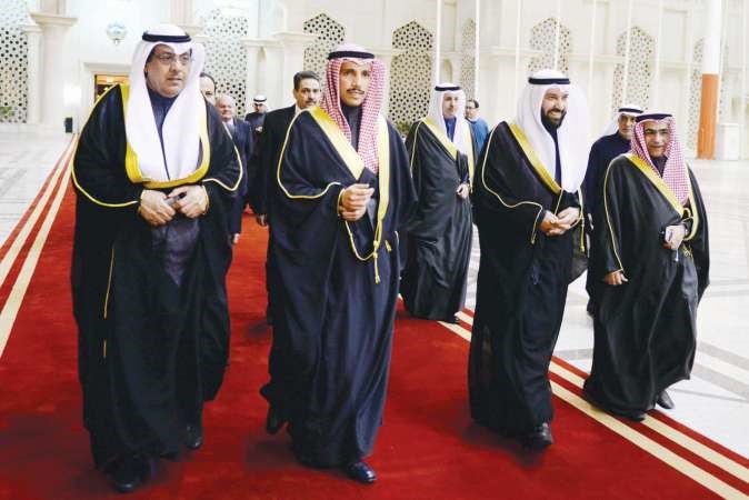 رئيس مجلس الامة مرزوق الغانم لدى مغادرته الى بيروت وفي وداعه مبارك الخرينج ودعلي العمير﻿